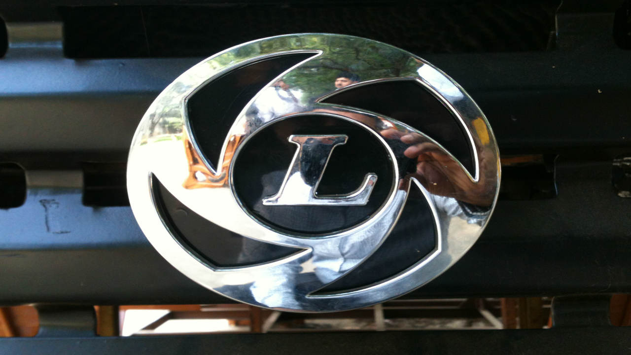 Ashok Leyland starts building battery plant in Tamil Nadu for electric trucks and buses