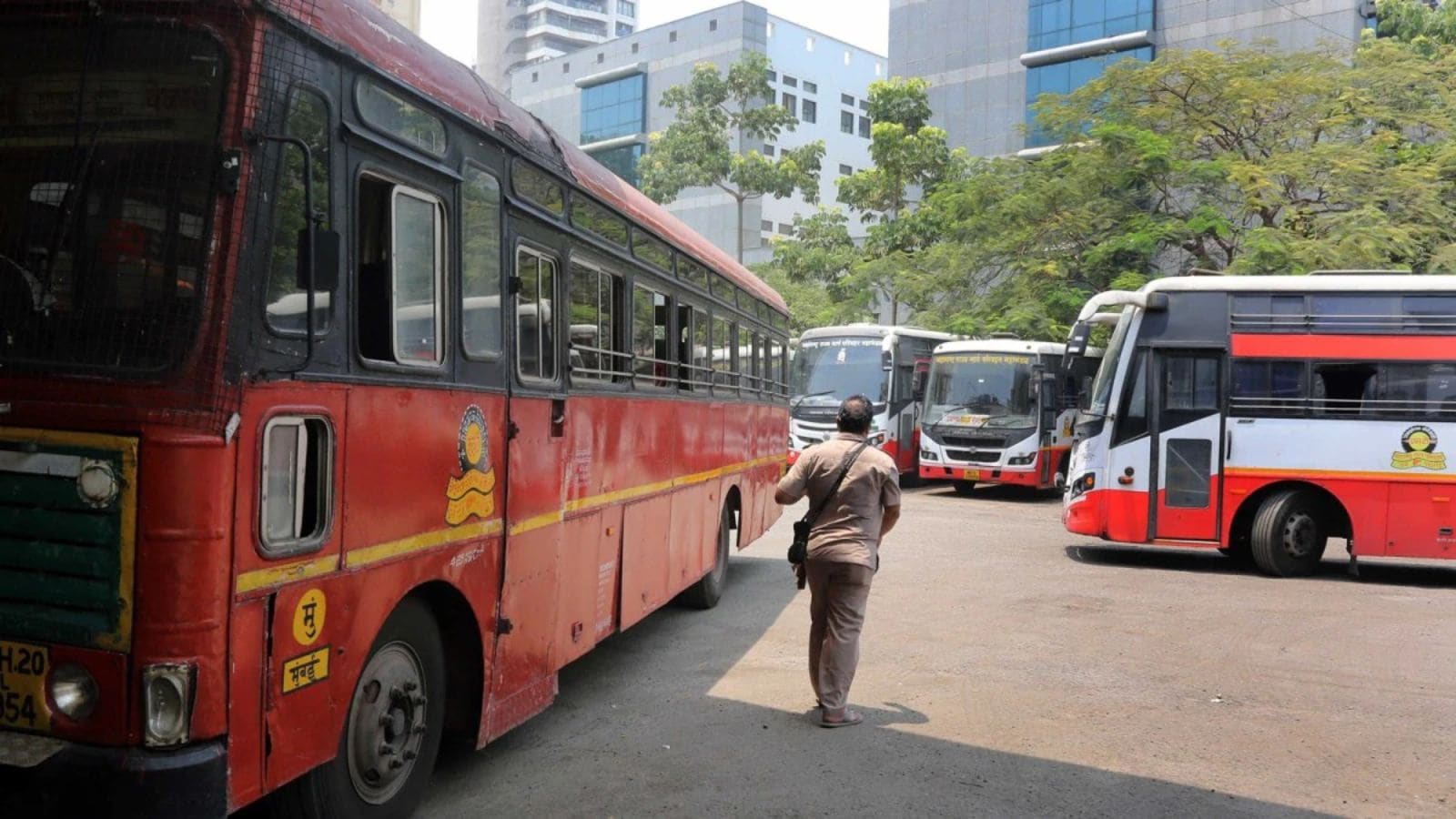 Smart transit cards, EV buses and bike taxi policy: Maharashtra rolls out transport overhaul