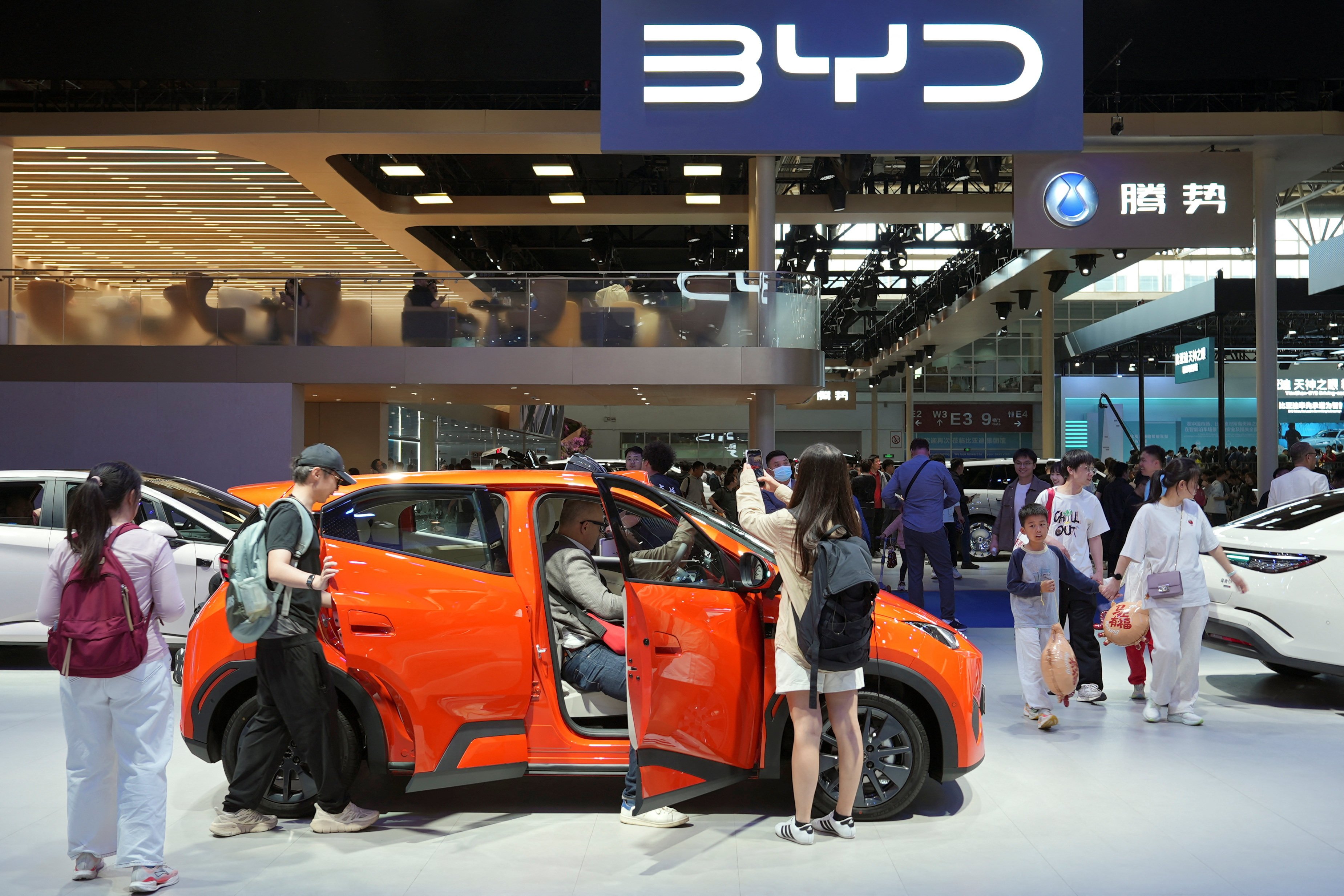 China’s Electric Vehicles Just Hit 66.7 Percent of New Car Sales in a Single Week, the Highest Reading on Record, and Petrol Vehicles Are Officially Falling Out of the Mainland Market