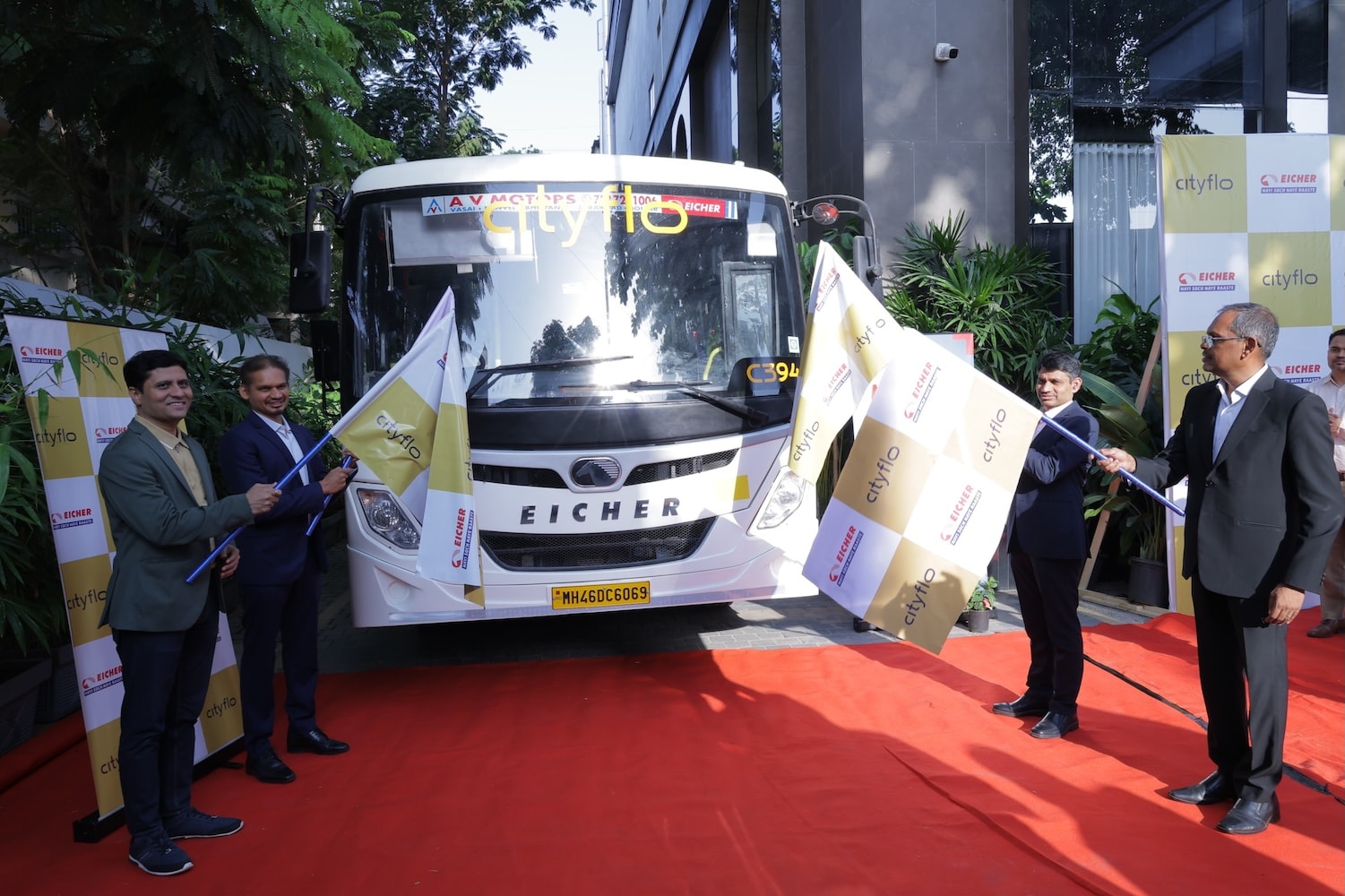 Eicher Trucks to supply 2,000 buses to Cityflo, 500 planned for FY27