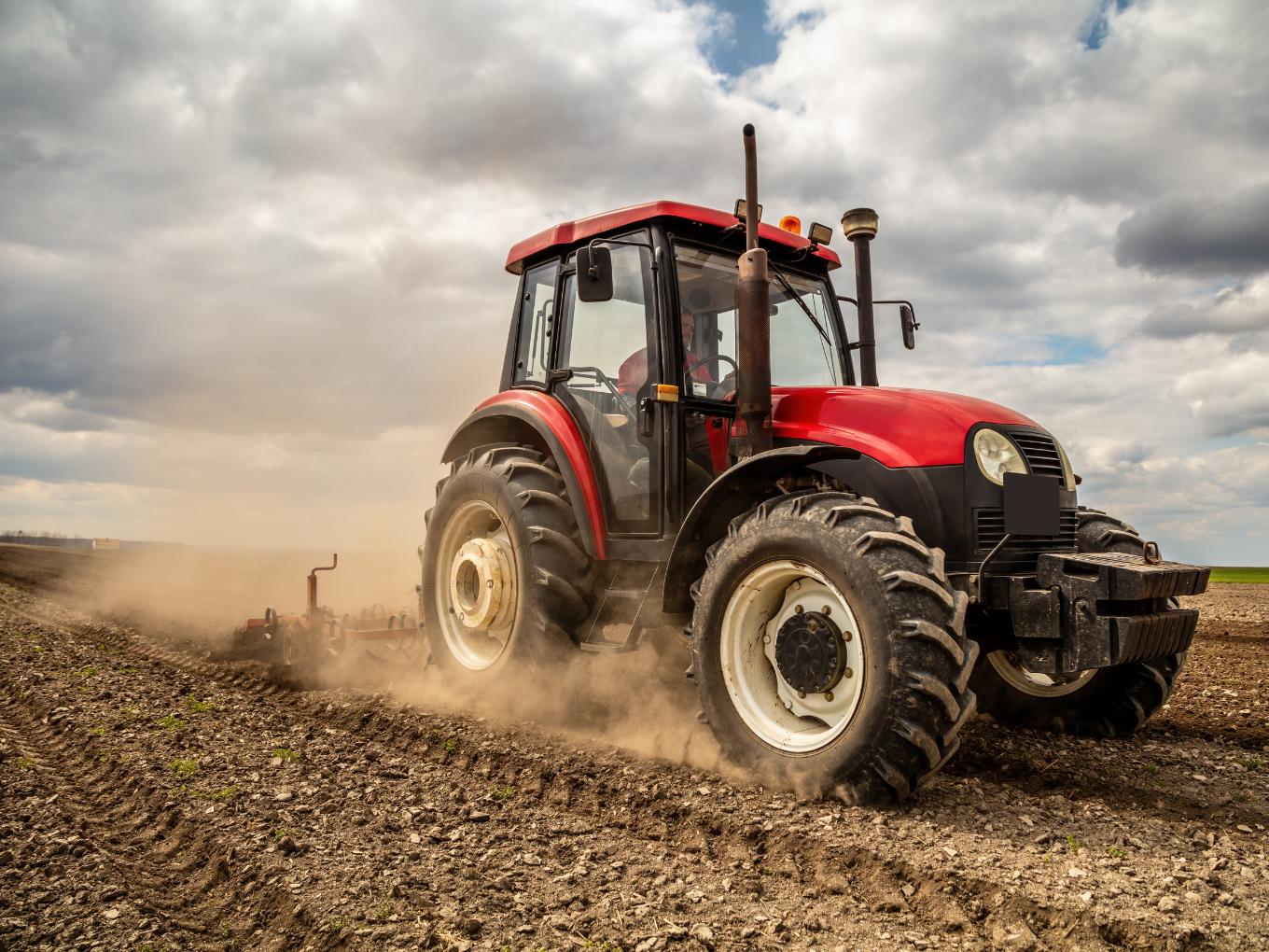 Tractor Junction Nets $22.5 Mn To Build AI-Led Tractor Marketplace